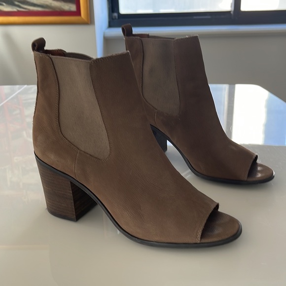 Lucky Brand light brown nubuck open toe booties - Picture 2 of 10